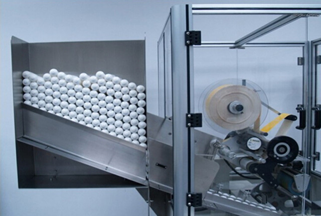Machine à étiqueter automatique de tube pour les détails de tubes de lotion de crème de pâte